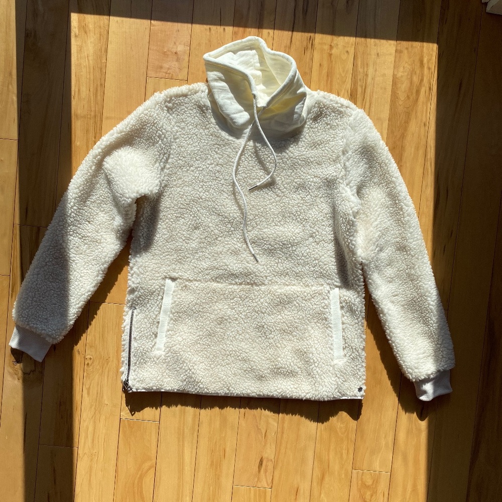 Women's Signature Sherpa Fleece Pullover - Picture 7 of 13